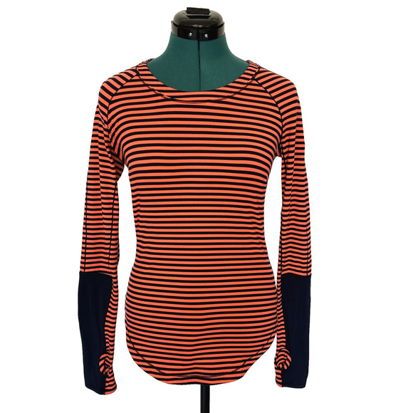 lululemon athletica Tops - Lululemon Women First Base LS *Reflective Size 6 Long Sleeve Inkwell Light Flare